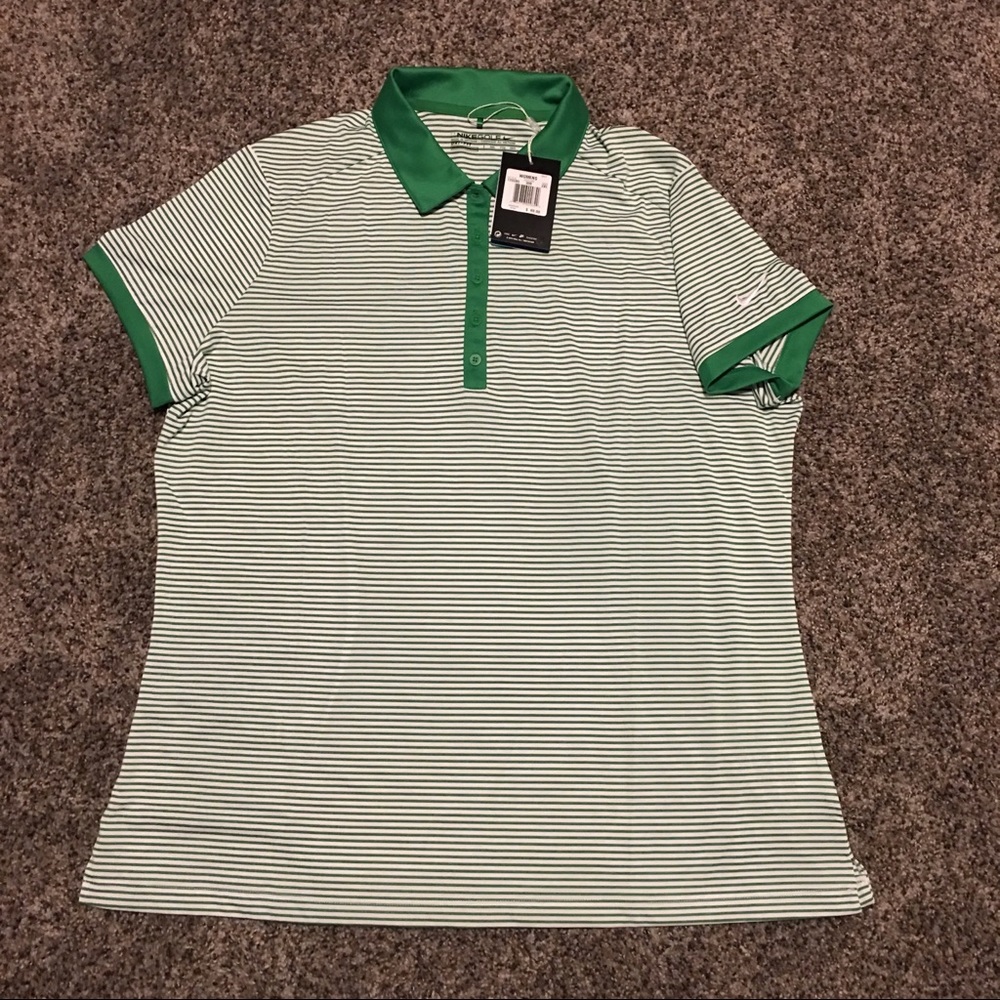 Brand New Women’s Nike Golf T Shirt Size XXL